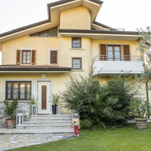 5018 B&B LA STAGIONE  DELL'ARTE CAMAIORE SOLUTION HOTEL 2.jpg